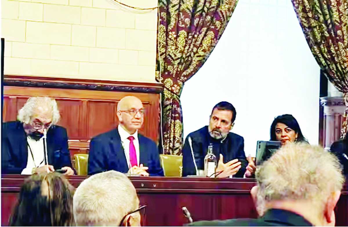 ब्रिटिश सांसदों के कार्यक्रम में राहुल का दावा : लोकसभा चुनाव में होगा उलटफेर